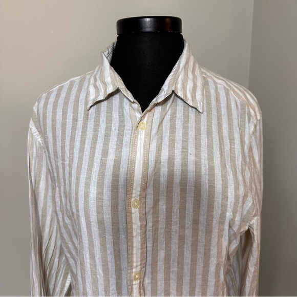 H&M Men’s Slim Fit Striped Button Down Long Sleeves Shirt in Size Medium - Picture 2 of 4